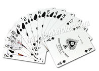 Piatnik는 옆 몬테카를로 도박장을 위한 바코드에 의하여 표를 한 부지깽이 카드를 선회합니다